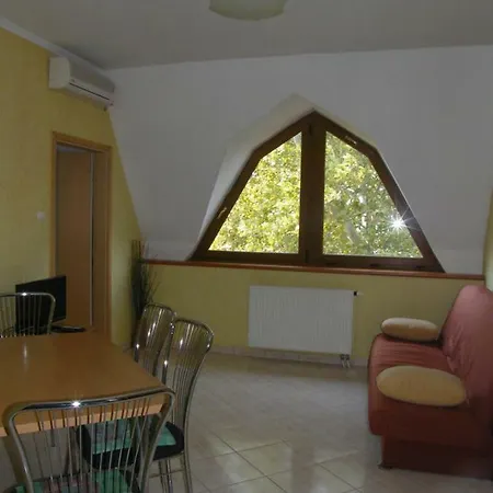 Park Setany بالاتوليلّي